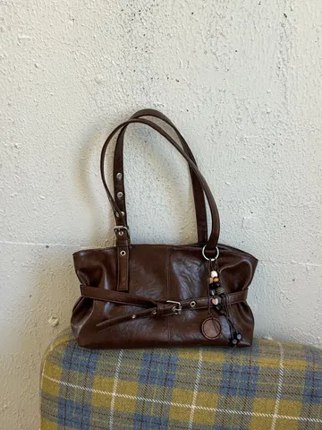 Vintage PU Leer Grote Capaciteit Tote Bag Maillard Bruin Schoudertas Voor Vrouwen Retro Woon-werkverkeer Handtas Met Riem Decoratie