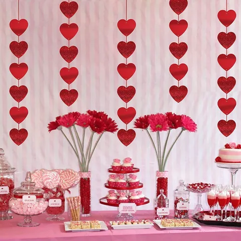 Ghirlanda di Cuori di San Valentino Ornamenti Appesi Rossi Decorazione per Stanza di Festa di Matrimonio Romantica