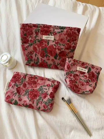 Vintage Red Rose Floral Jacquard Cosmetic Bag Women Handheld Zipper Storage Pouch Portable Makeup Organizer