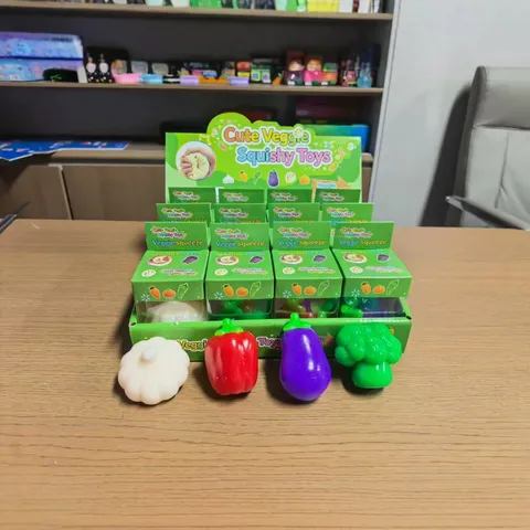 Simpatico Giocattolo Squishy di Verdura Rimbalzo Lento TPR Aglio Pepe Melanzana Broccoli Giocattolo Fidget Antistress Novità Decorazione per Scrivania
