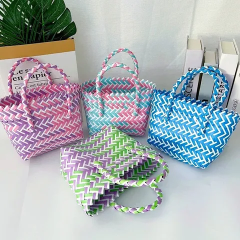 Sac À Main Tissé À La Main En Plastique PVC Coloré Panier De Plage Été Avec Grand Nœud Sac Cadeau Pour Femmes