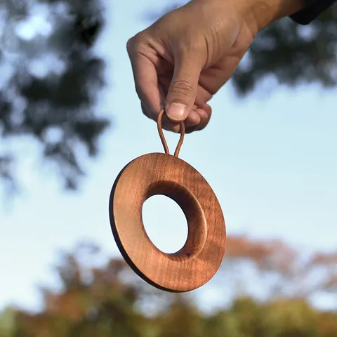 Japanese Retro Black Walnut Wood Coffee Filter Holder V60 Donut Shape Drip Coffee Support Bracket With Leather Lanyard Home Camping Accessory