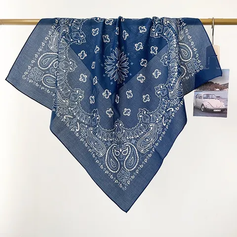 Women Cotton Square Scarf Retro Paisley Printed Lightweight Breathable Neck Scarf Fashionable Daily Commute Head Scarf
