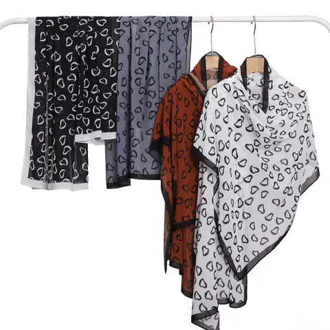 Sciarpa Lunga in Chiffon da Donna Stampa Cuore Scialle Leggero Trasparente Foulard Versatile ed Elegante per Viaggio Spiaggia Uso Quotidiano
