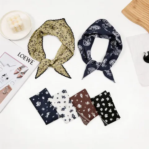 Women's Printed Triangle Scarf Polyester Vintage Floral Headscarf Fashion Hair Bandana Versatile Neck Scarf