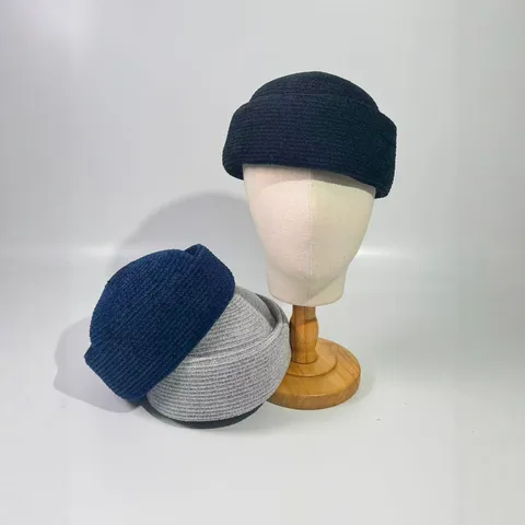 Chapeau Tambourin en Chenille Vintage pour Femmes Couleur Unie Chaud Hiver Automne Béret Mode Rétro Pour Tenues Quotidiennes