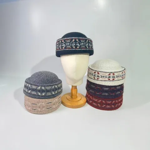 Bonnet Docker en Tricot Vintage Fair Isle pour Femmes Bonnet sans Bord Jacquard Géométrique Rétro Chaud et Doux pour l'Hiver Sortie Quotidienne