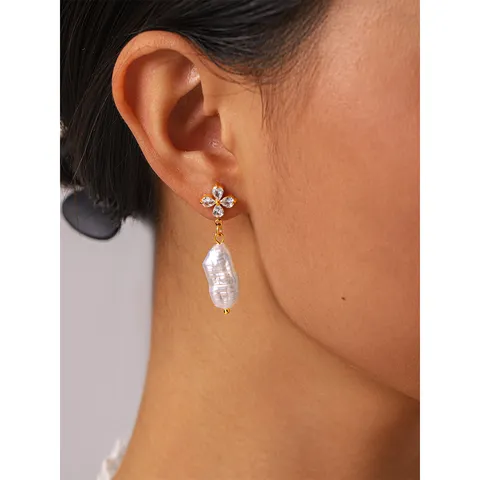 Stainless Steel Artificial Pearl Stud Earrings Vintage Gold Plated Baroque Pearl Drop Earrings For Women Fashion Jewelry
