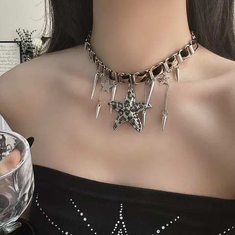 Collier Pendentif Étoile de Mer Imprimé Léopard en Alliage Strass Ras de Cou pour Femmes Y2K Style Doux Cool Punk Étoile Perlée Bijoux de Cou