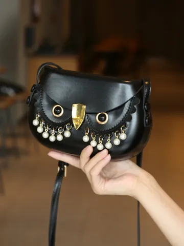 Original Design Owl Saddle Bag Women Retro PU Leather Crossbody Bag Fashion Small Shoulder Bag With Pearl Tassel