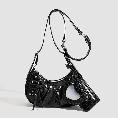 Sac Underarm Croissant en Cuir PU Tendance pour Femmes Mode Rivet Épaule Bandoulière Sac Casual Polyvalent