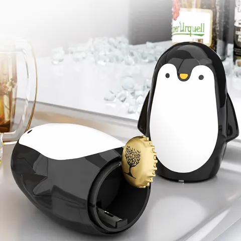 Creative Penguin Push-Type Bottle Opener Multifunctional Magnetic Beer Bottle Cap Catcher Kitchen Gadget Home Bar Tool