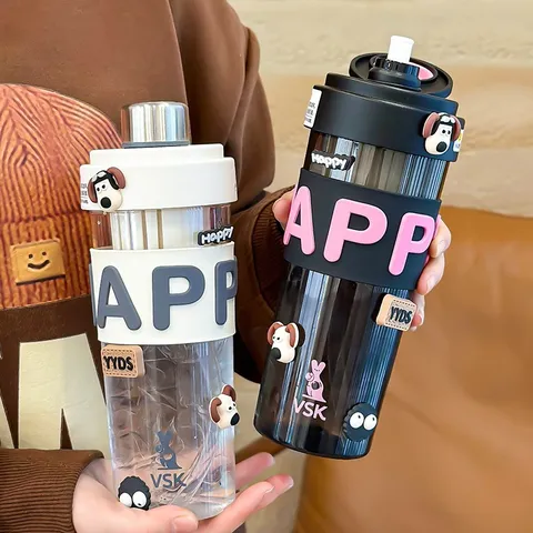 Tritan Plastic Water Bottle Sports Gym Drinking Cup With Straw And Silicone Protective Sleeve Leak-Proof Portable Travel Mug