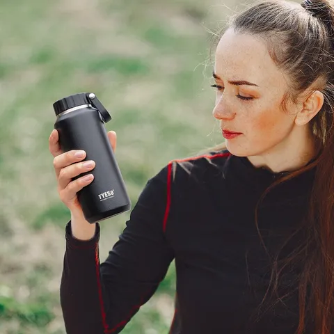 Stainless Steel Vacuum Insulated Water Bottle Portable Outdoor Sports Thermos Cup With Leak Proof Lid