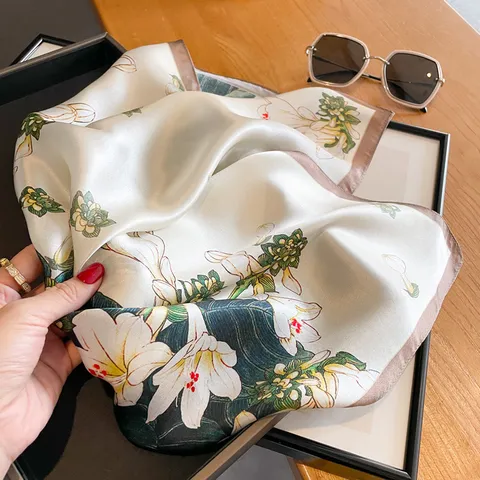 Piccolo Foulard Quadrato in Seta di Gelso da Donna Elegante Sciarpa da Collo Stampata Floreale Botanica Per Ufficio Abbigliamento Quotidiano