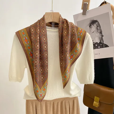 Foulard Quadrato alla Moda da Donna in Poliestere Stampa Geometrica Sciarpa da Collo Retro Chic Decorativa per Tutti i Giorni