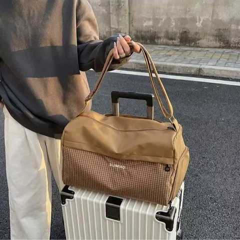 Large Capacity Sports Fitness Travel Bag Waterproof Nylon Casual Crossbody Luggage Bag For Men And Women Outdoor Sports