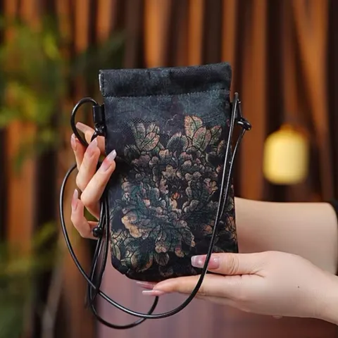 Women Vintage Chinese Style Oxford Cloth Crossbody Bag Small Casual Mobile Phone Pouch Shoulder Bag Daily Travel Purse