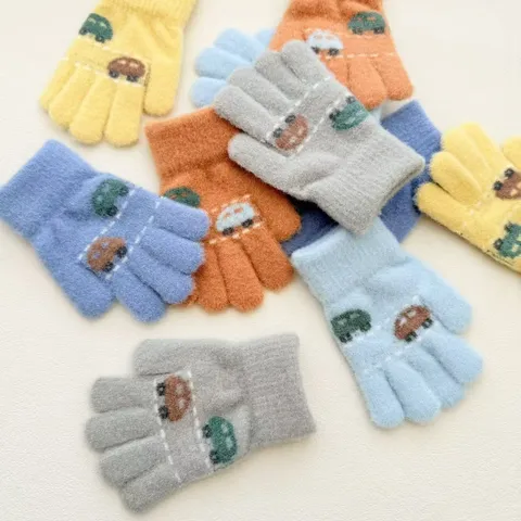 Gants d'Hiver Chauds à Cinq Doigts pour Enfants Motif de Voiture de Dessin Animé Mignons Moufles en Polaire Corail pour Garçons Filles