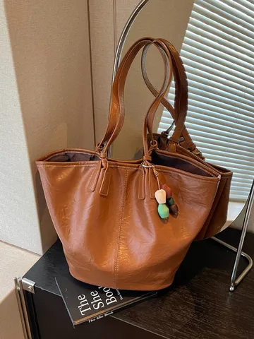 Retro Grote Capaciteit Tote Tas Voor Vrouwen PU Leer Casual Schoudertas Onderarm Commuter Bag Minimalistisch Effen Kleur