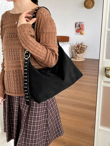 Retro Suèdestof Klinknagels Schoudertas Grote Capaciteit Vrouwen Tote Bag Forens Hobo Crossbody Tas Met Stiksel Detail