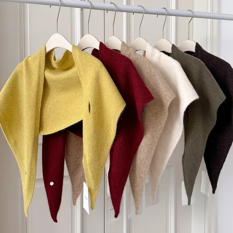 Damen Koreanischer Stil Gestrickte Dreieckstuch Schultertuch Vielseitig Wollmischung Warm Halswickel Dekoratives Tuch Mit Knopf