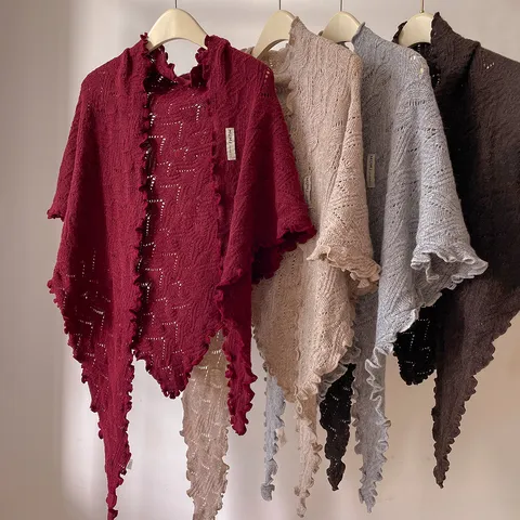 Women Soft Knit Scalloped Edge Triangle Shawl Scarf Wool Blend Solid Color Vintage Elegant Winter Warm Outerwear Shoulder Wrap