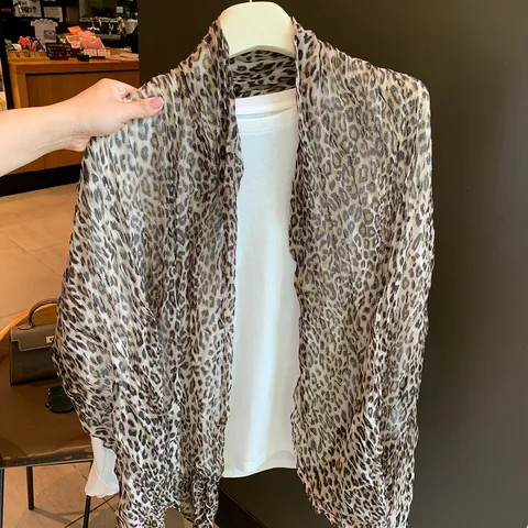 Amerikanischer Retro Leopardenmuster Plissierter Schal Für Damen Leichter Herbst Langer Schal Vintage Polka Dot Blumenschal