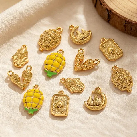 French Vintage 18K Gold Plated Stainless Steel Relief Pendants For DIY Necklace Bracelet Making Heart Pharaoh Moon Sailing Ship Charms Jewelry Accessory
