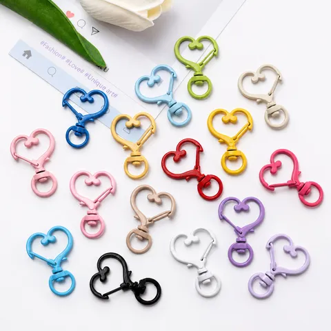 Bunte Backfarbe Zinklegierung Herz Federverschluss Schlüsselanhänger Süße Liebe Karabinerhaken DIY Schmuck Zubehör Taschenanhänger Großhandel