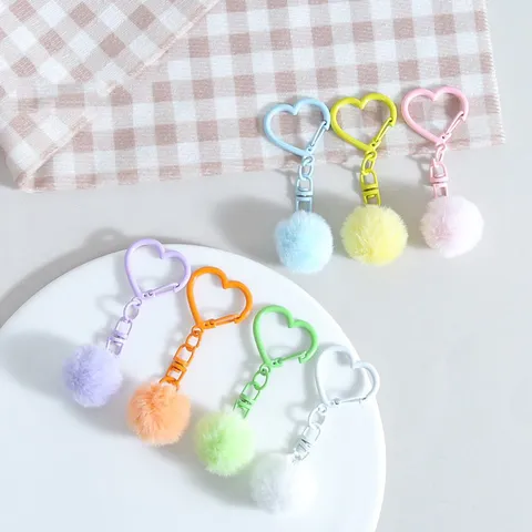 Süßer Plüschball Anhänger Bunte Herzschnalle Achter-Schnalle DIY Schlüsselanhänger Damen Herren Taschen Deko Material