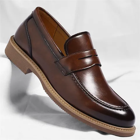 Mocassins en Cuir Décontractés à Enfiler pour Hommes Chaussures Plates Rétro d'Affaires Confortables Antidérapantes pour Adultes