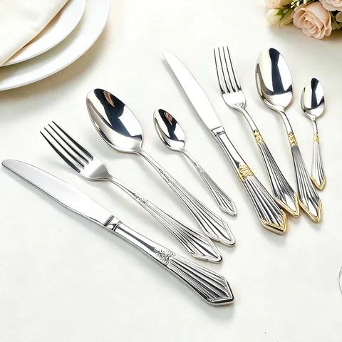 Service de Couverts en Acier Inoxydable 304 Dorure en Relief Luxe Rétro Couteau à Steak Fourchette Cuillère Hôtel Vaisselle Occidentale