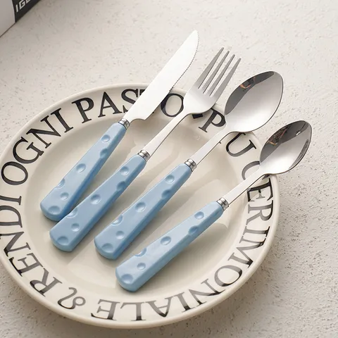 Couverts en Acier Inoxydable Avec Poignées en Plastique en Forme de Fromage Mignon Avec Support de Stockage Cadeau