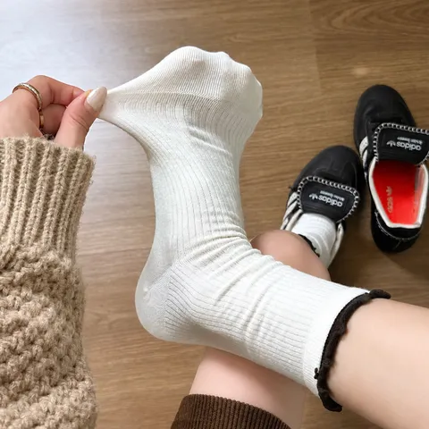 Dames Casual Gekamde Katoen Halverwege de Kuit Socken Retro Effen Kleur Volantafwerking Contrast Ontwerp Zoete Dagelijkse Socken
