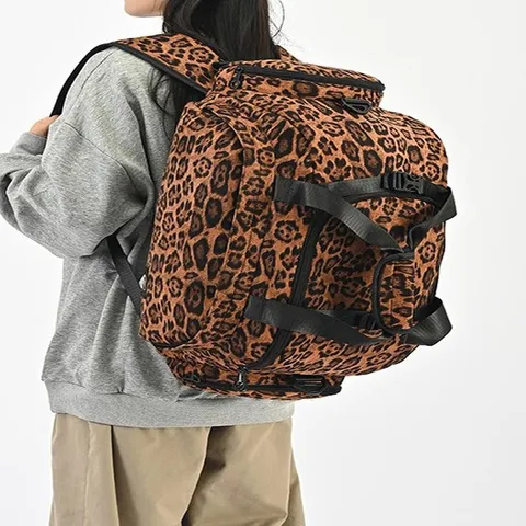 Zaino da Viaggio Leopardato a Grande Capacità per Uomo Donna in Nylon Resistente All'usura Borsa per Weekend Multifunzionale Impermeabile Leggera