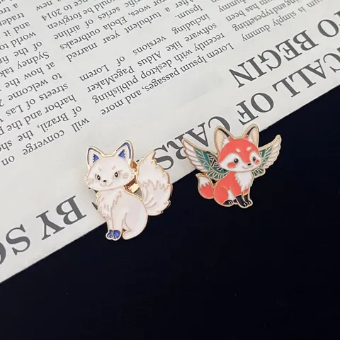 Cute Japanese Style Cartoon Fox Brooch Pin Enamel Zinc Alloy Badge For Clothing Backpack Hat Decoration Creative Gift For Friends