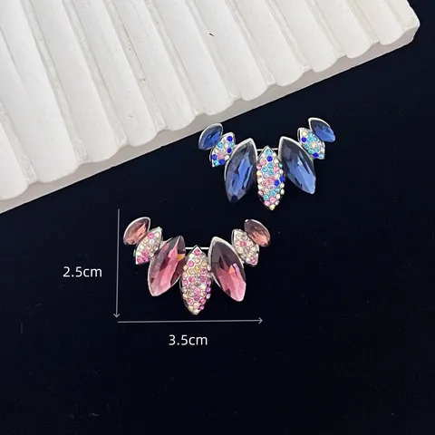 Elegant Zinc Alloy Rhinestone Brooch Pin For Women Geometric Wing Anti-Exposure Accessory For Wedding Party Gift