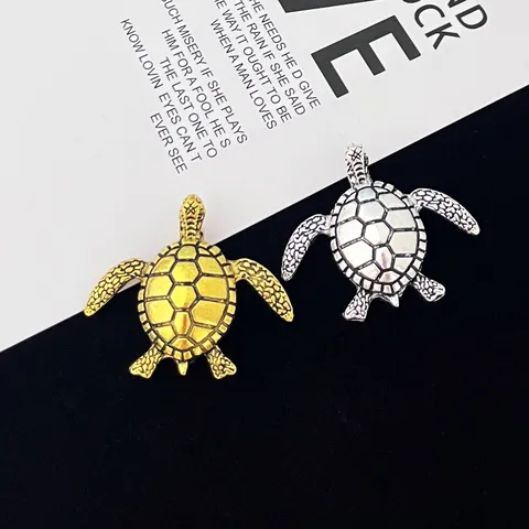 Creative Fashion Turtle Brooch Zinc Alloy Electroplated Suit Sweater Animal Shape Pin For Men Women Fresh Individual Jewelry Accessory