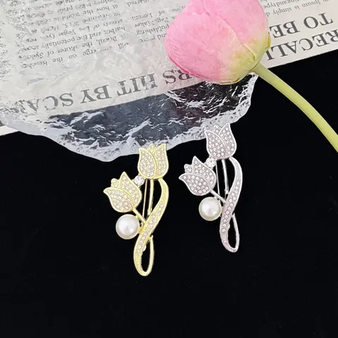 New Elegant Rhinestone Tulip Brooch For Women High-End Zinc Alloy Artificial Pearl Floral Corsage Suit Accessories Wedding Party Flower Pin Jewelry