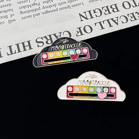 Creative Social Battery Mood Tracker Zinc Alloy Pin Badge With Sliding Heart Cloud Shape Brooch For Clothes Bag Decoration