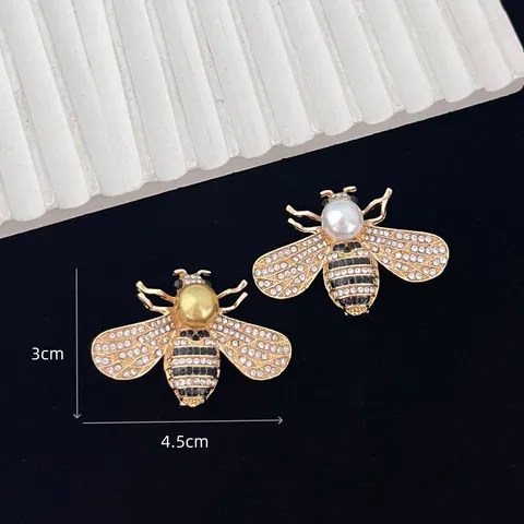 Fashion Creative Bee Brooch For Women Men Alloy Rhinestone Artificial Pearl Insect Lapel Pin Suit Coat Accessories Jewelry Gift