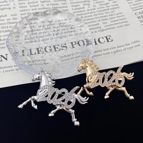 New Chinese Zodiac Horse Brooch Fashion Rhinestone Alloy Steed Corsage Pin Clothing Accessories Jewelry Gift