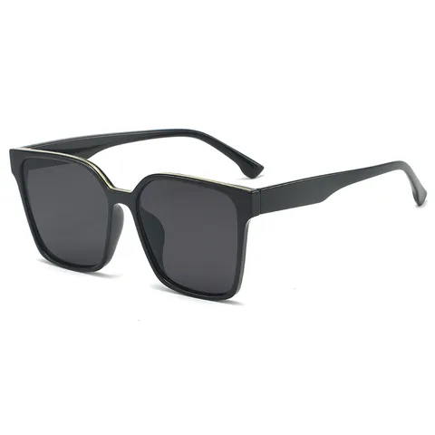 Damen Oversized Quadratische Sonnenbrille Modische Verlaufsglas UV400 PC-Rahmen Schick Street Style Brille
