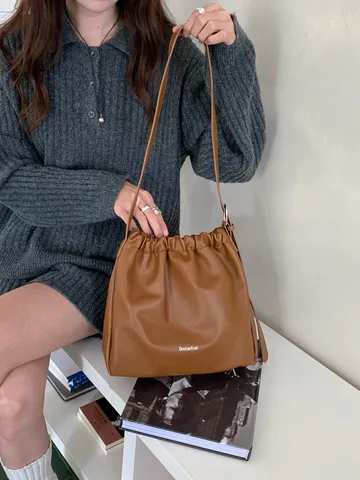 Women Pleated Cloud Bucket Bag Minimalist PU Leather Shoulder Bag Solid Color Casual Crossbody Bag High Quality Fashion Handbag