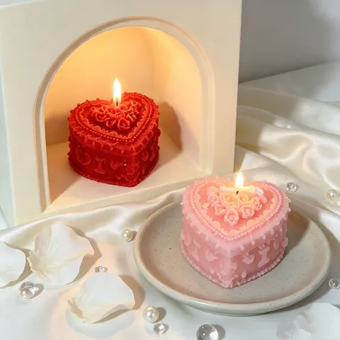Handmade Heart Shaped Rose Relief Scented Candle Soy Wax Jewelry Box Style Candle For Valentine's Day Wedding Proposal Gift Romantic Home Decor