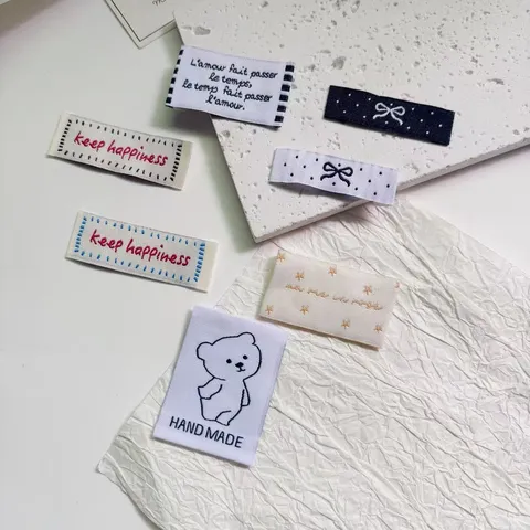 Korean Ins Style Embroidered Fabric Labels For Clothes Bags Socks DIY Hand Made Bear Bow Woven Patches Decorative Sewing Appliques