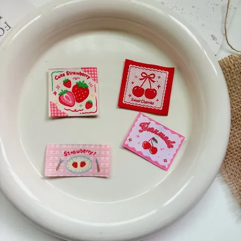 Sweet Strawberry Cherry Embroidered Cloth Stickers Pastoral Fruit Woven Labels DIY Patch For Hats Bags Scarves Clothing Accessories