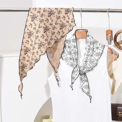 Korean Retro Floral Triangle Scarf For Women Polyester Printed Polka Dot Small Neck Scarf Fashion Hair Tie Decorative Headscarf