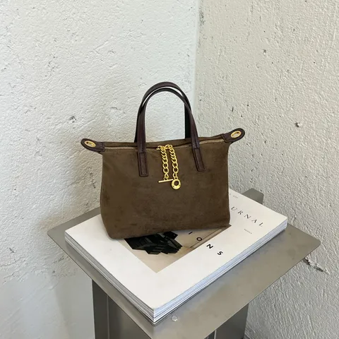 Niche Design Suede Bucket Bag Fashion Crossbody Shoulder Bag Metal Chain Plush Ball Pendant Casual Commuter Handbag For Women